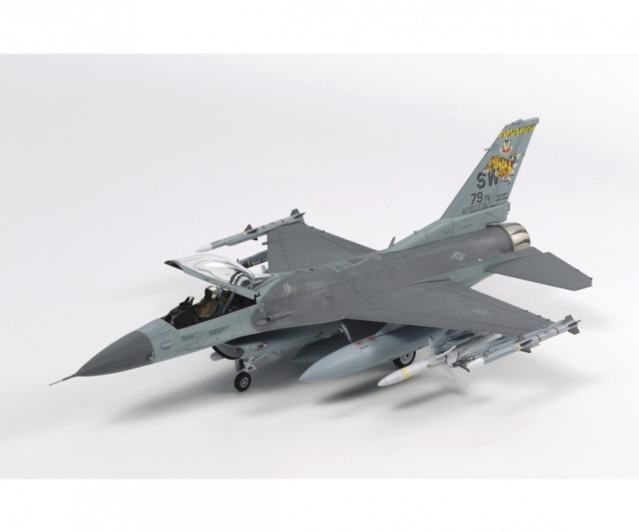 Tamiya 300060788 1:72 F-16Cj Fighting Falcon M